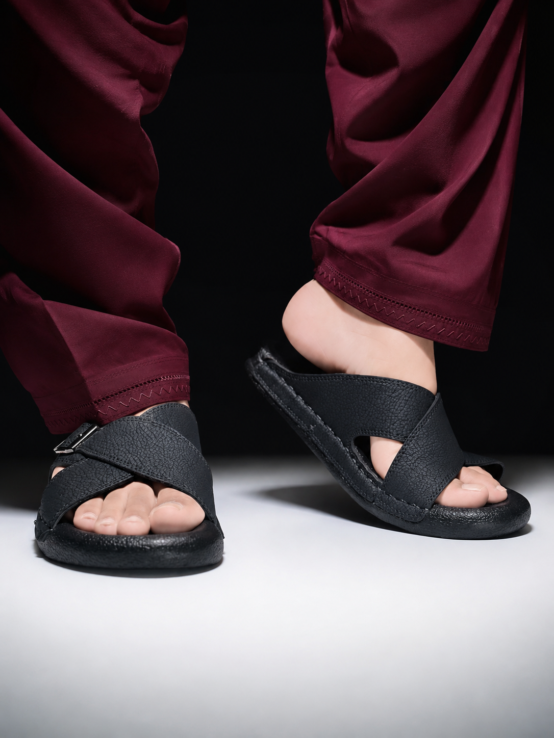 Medicated Black Cross-Strap Buckle Sandals – Men's Leather Slide Slippers